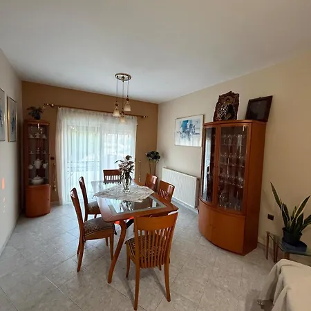 Silver View House Apartman *